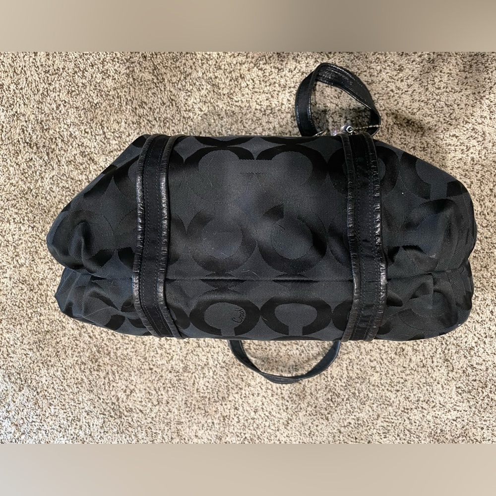 Coach Poppy Tote - Picture 3 of 8